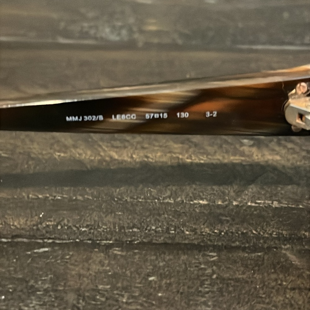 MARC BY MARC JACOBS SUNGLASSES W/ BRANDED CASE - Picture 7 of 10